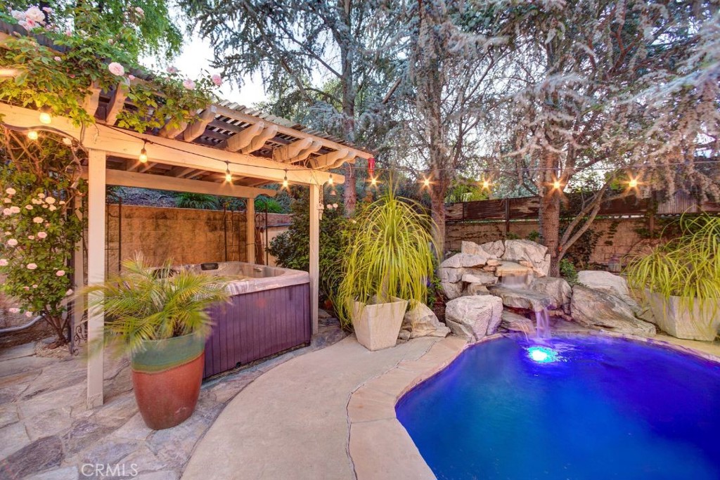 806 Vista Cerro Drive