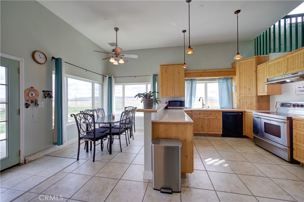 8888 Carrisa Highway