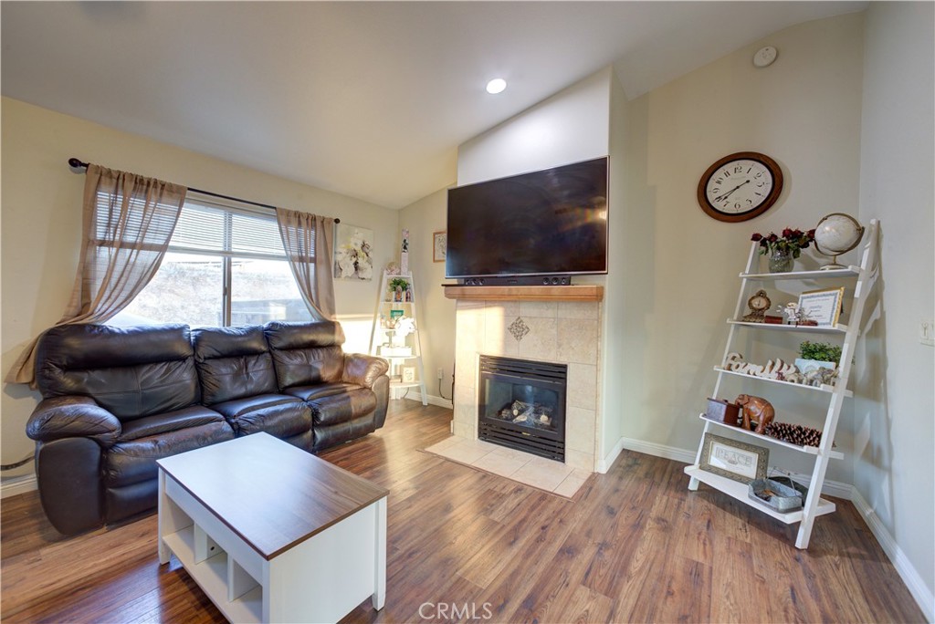 1690 Buck Way