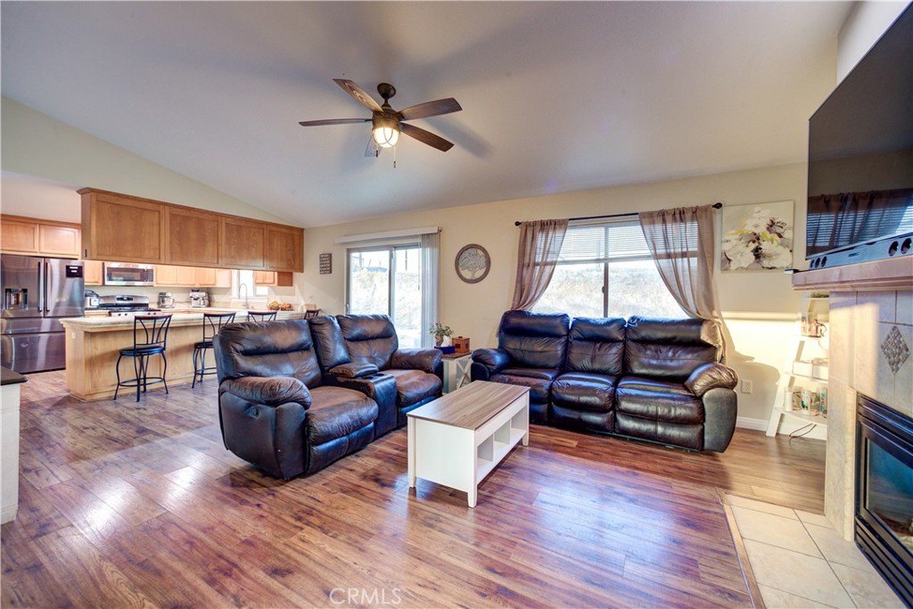 1690 Buck Way