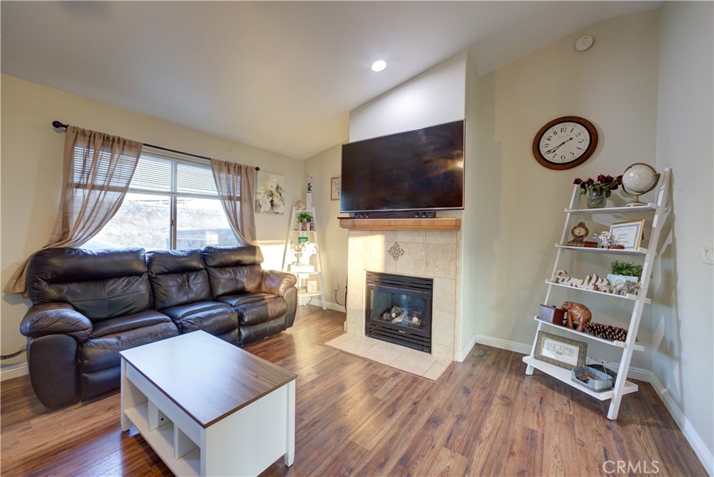 1690 Buck Way