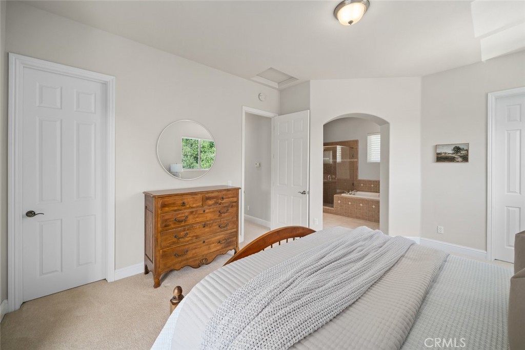 6520 Western Gull Drive