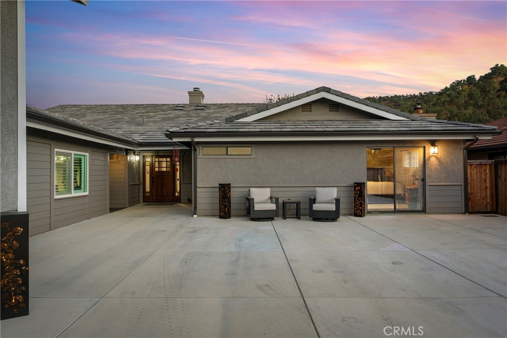 1856 Southfork Place