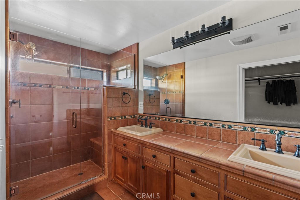 1856 Southfork Place