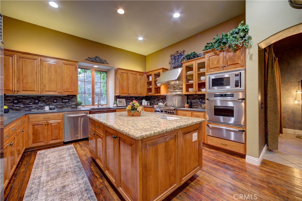 806 Vista Cerro Drive