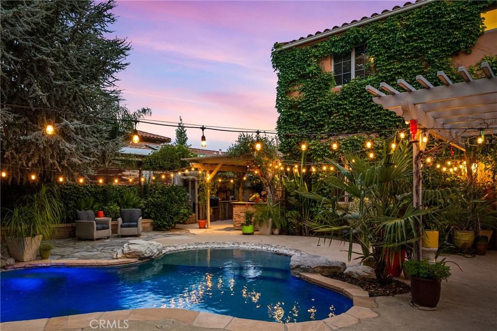 806 Vista Cerro Drive