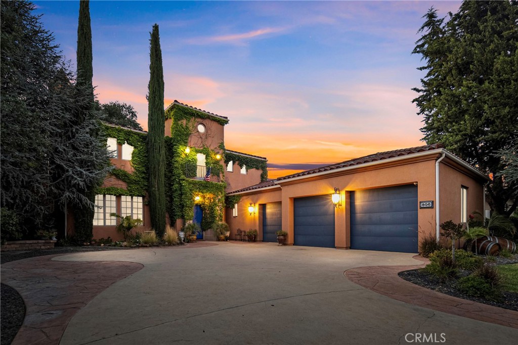 806 Vista Cerro Drive