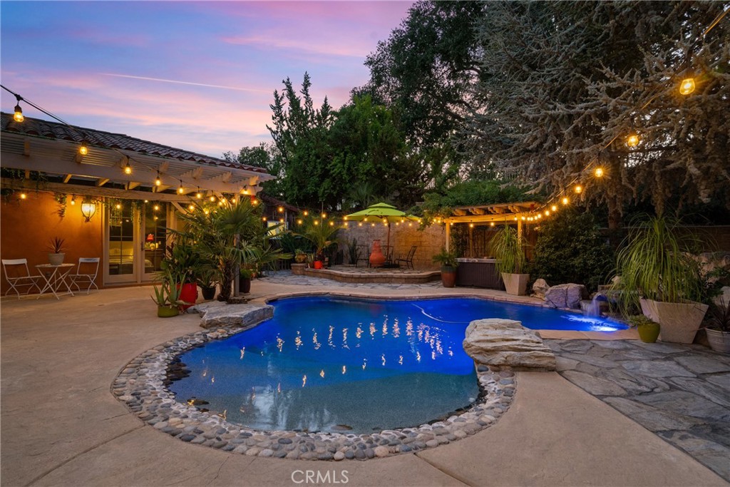 806 Vista Cerro Drive