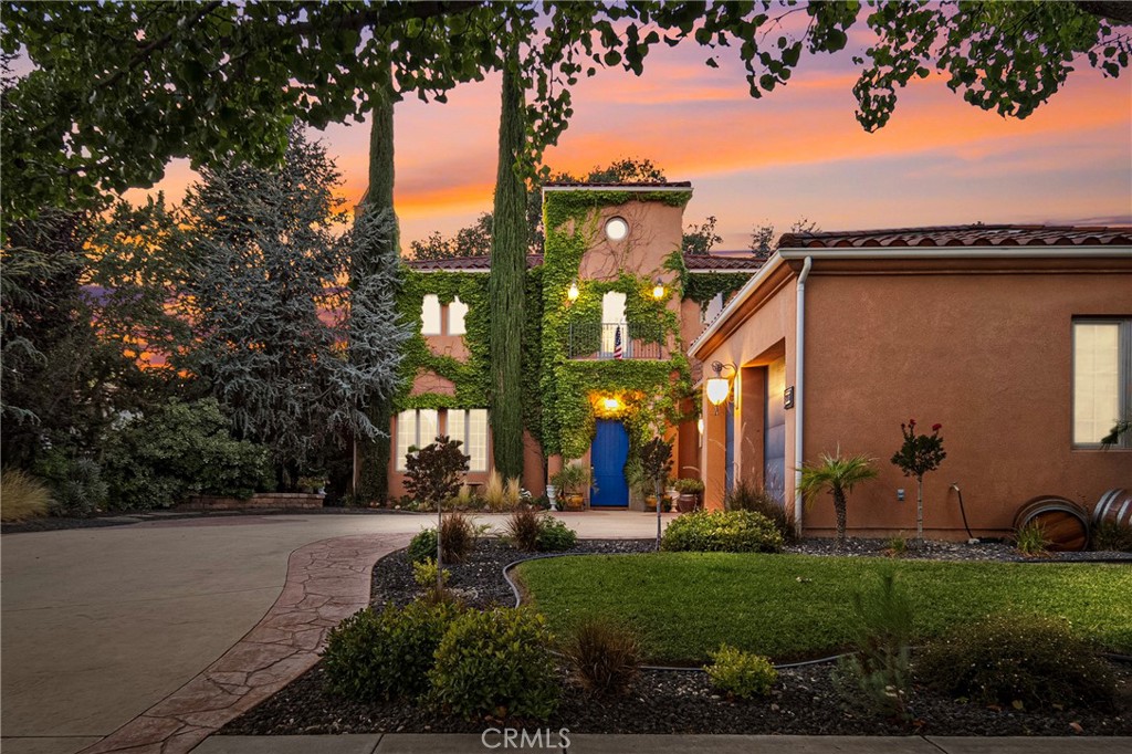 806 Vista Cerro Drive