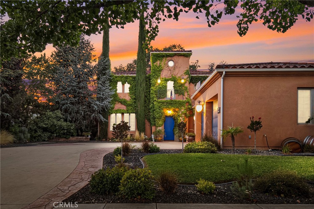 806 Vista Cerro Drive