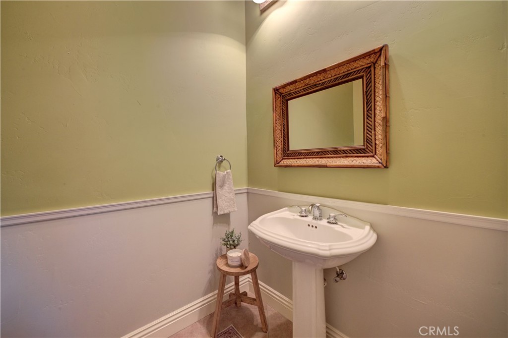 806 Vista Cerro Drive