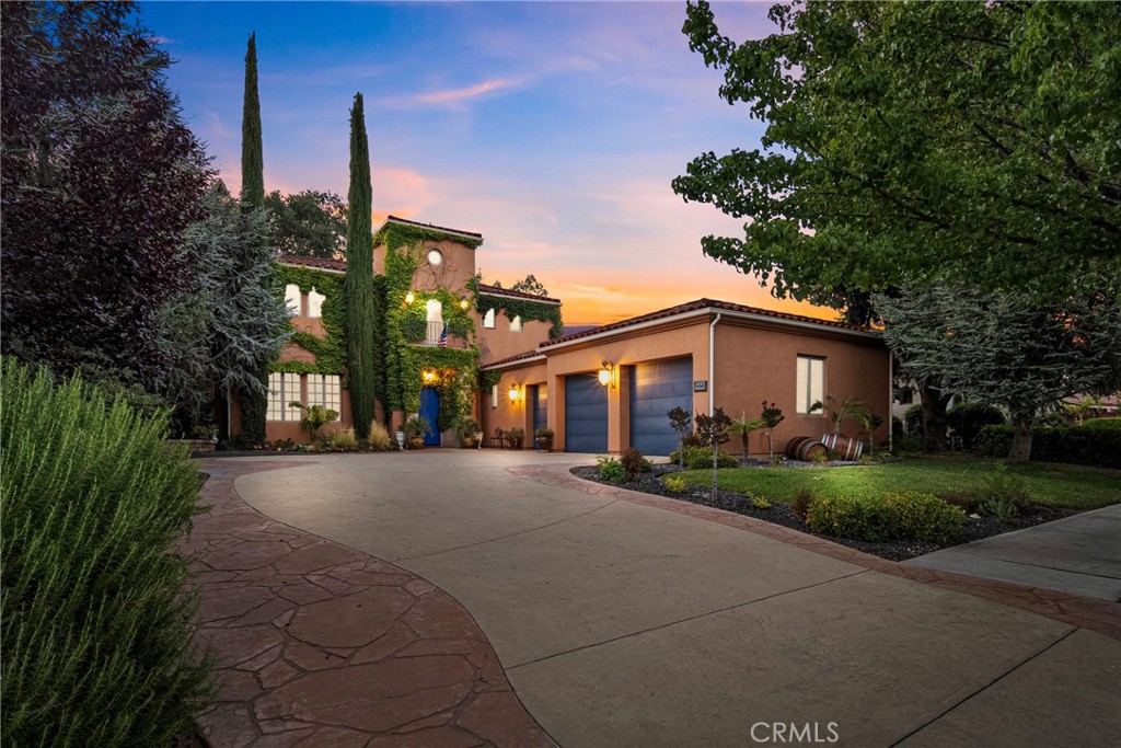 806 Vista Cerro Drive