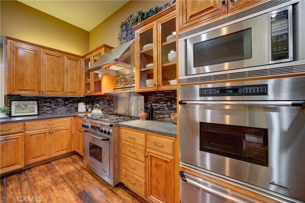 806 Vista Cerro Drive