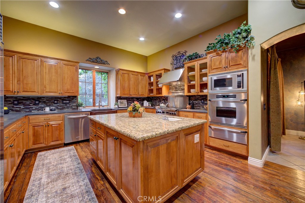806 Vista Cerro Drive