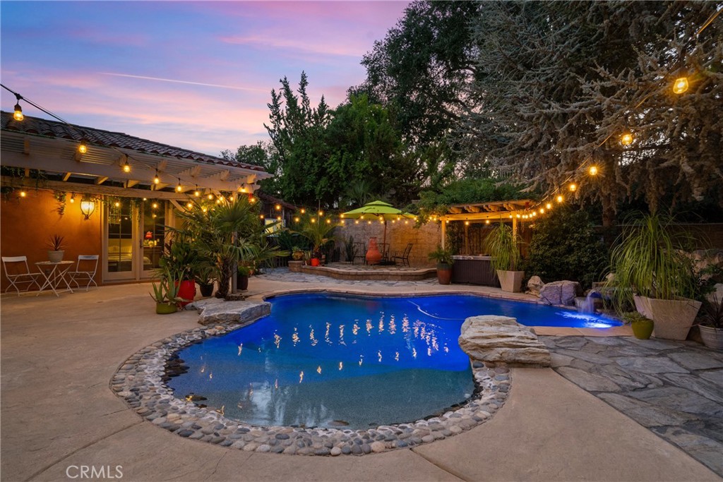 806 Vista Cerro Drive