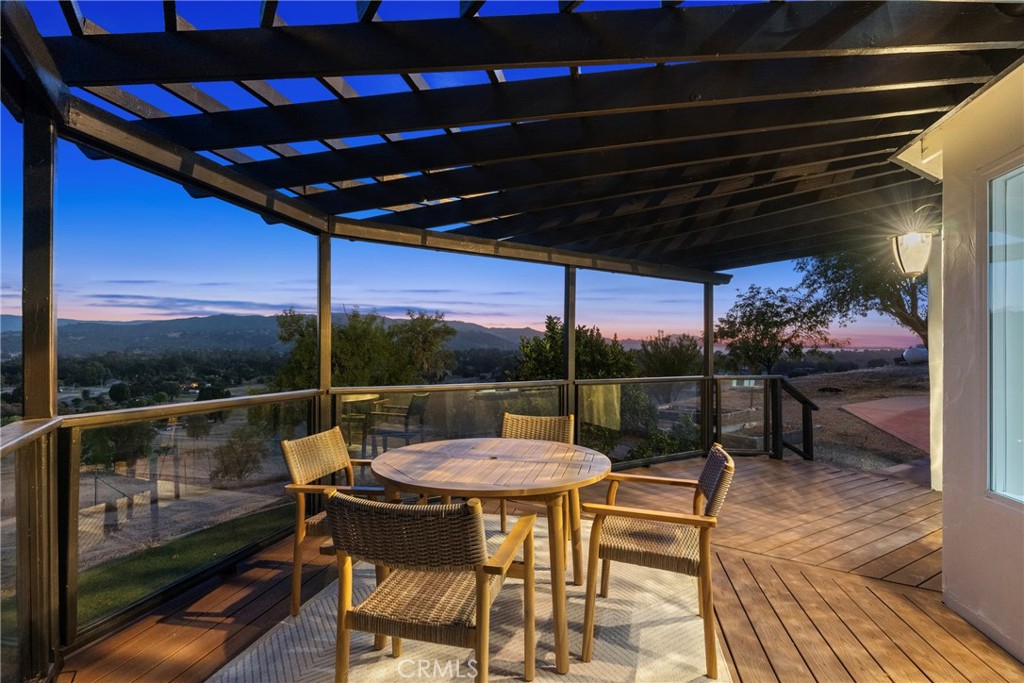 14790 Round Mountain