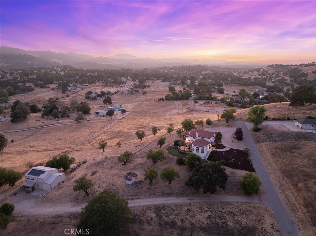 14790 Round Mountain