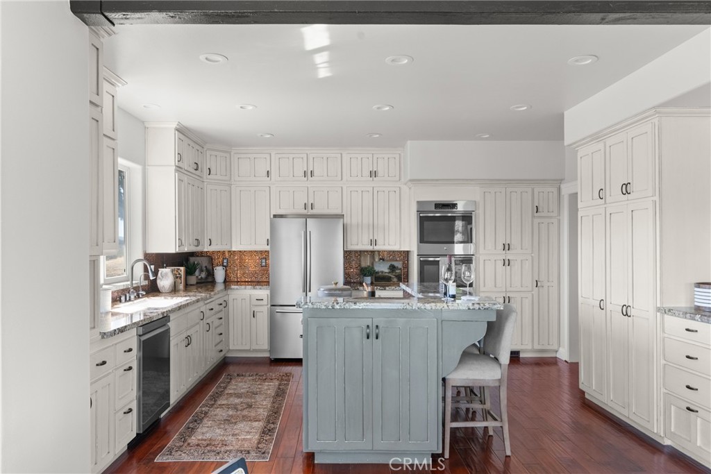 14790 Round Mountain