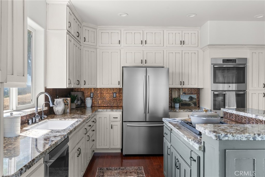 14790 Round Mountain