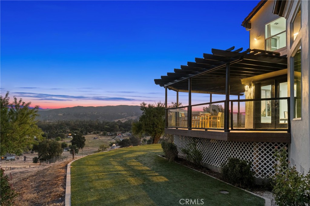 14790 Round Mountain