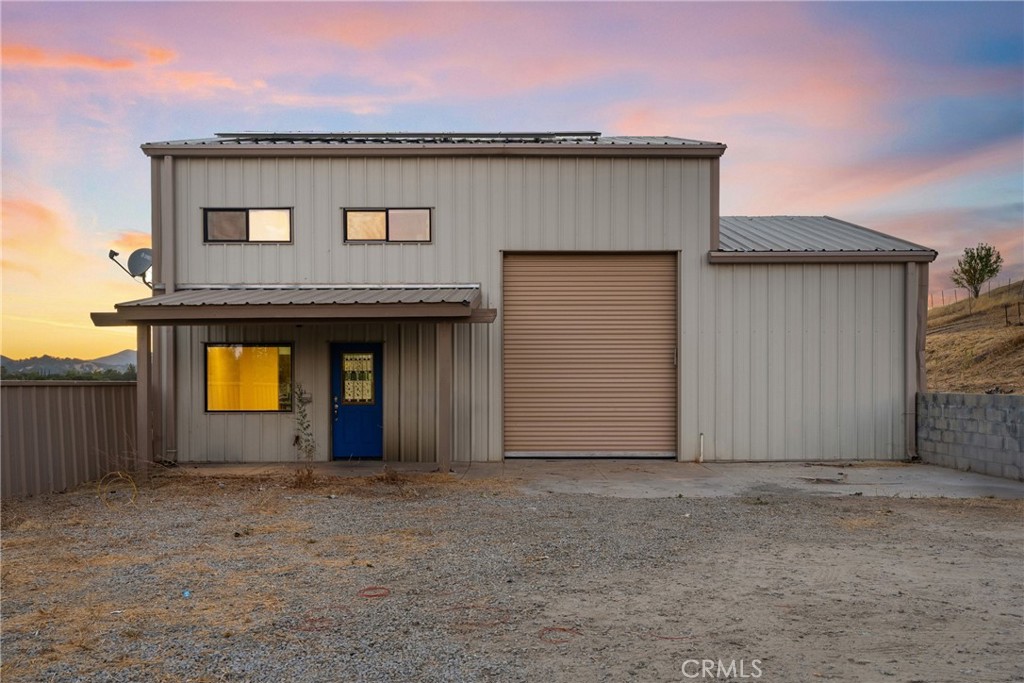 14790 Round Mountain