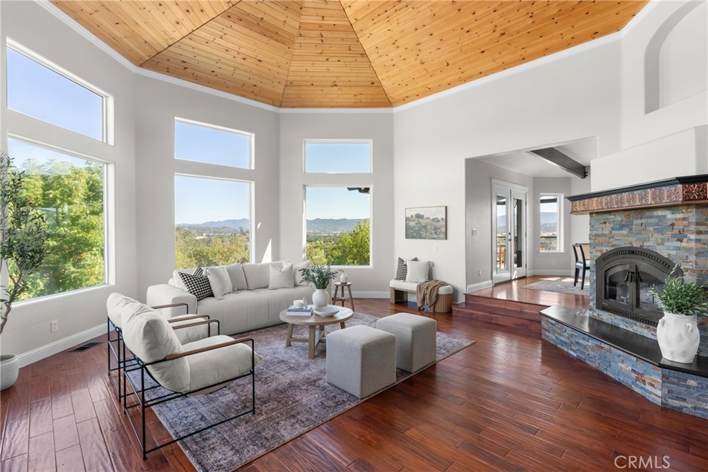 14790 Round Mountain