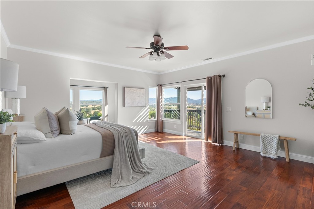 14790 Round Mountain