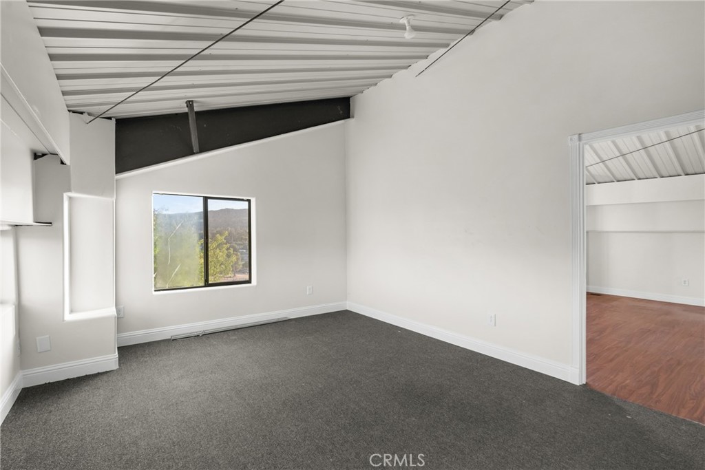 14790 Round Mountain