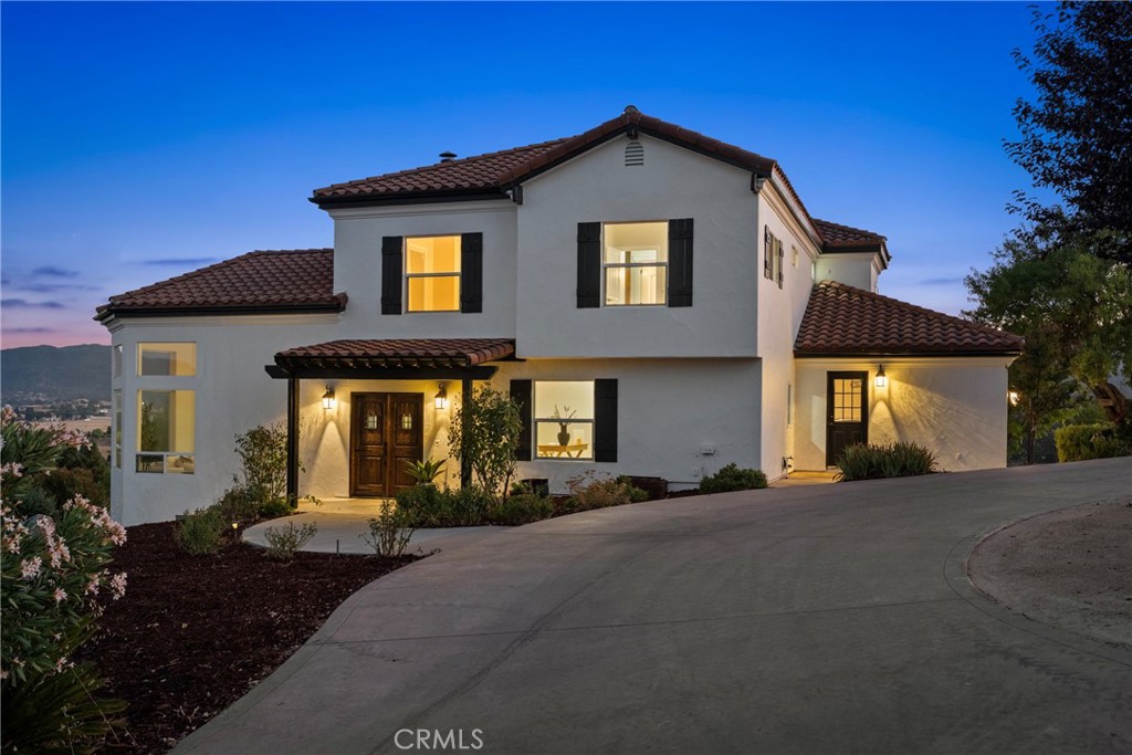 14790 Round Mountain