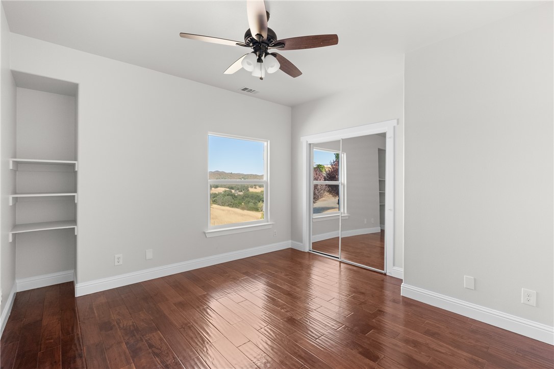 14790 Round Mountain