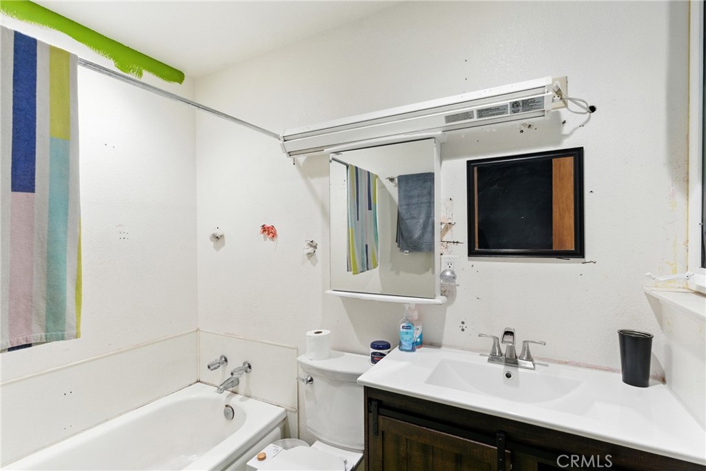 1408 W Walnut Avenue
