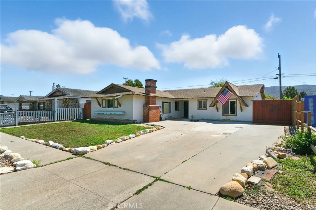 1408 W Walnut Avenue