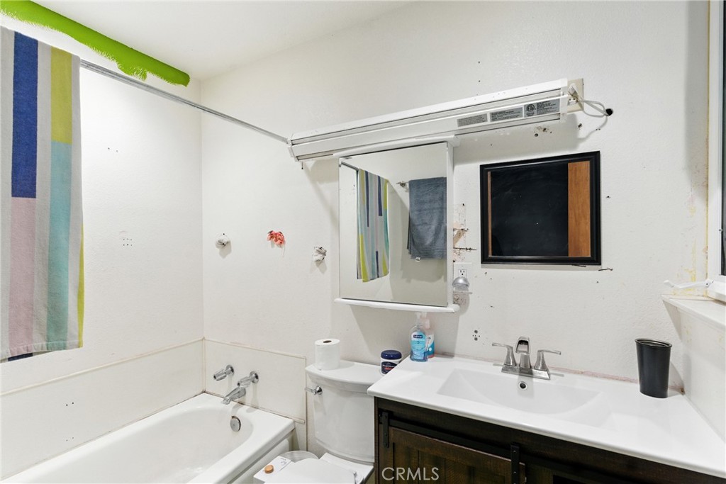 1408 W Walnut Avenue