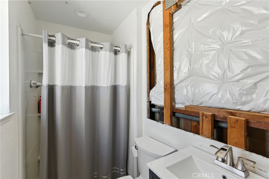 1408 W Walnut Avenue