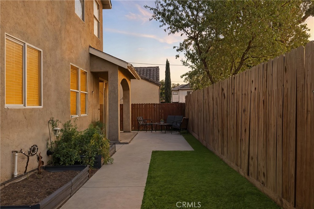 1915 Pine Street