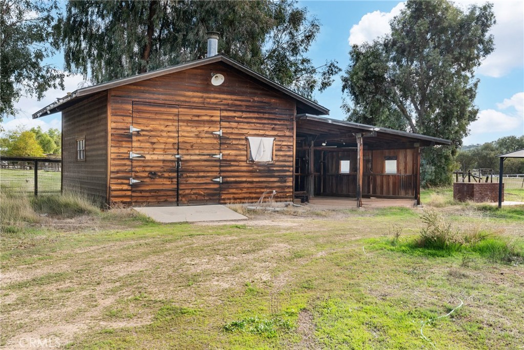 5920 Lone Pine Place