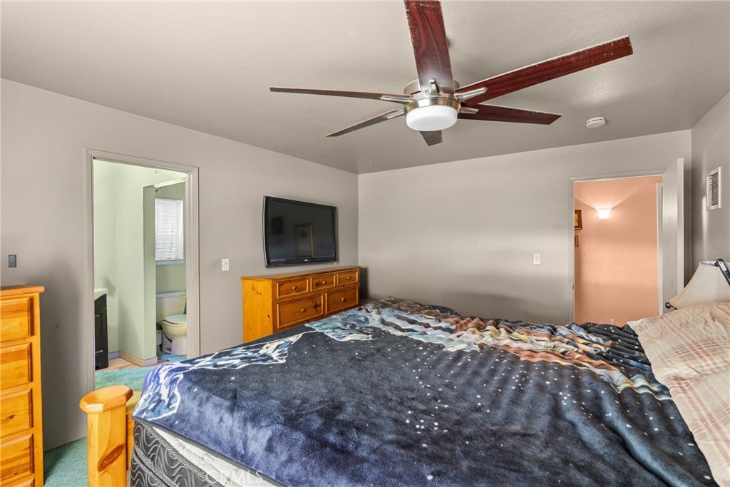 5920 Lone Pine Place