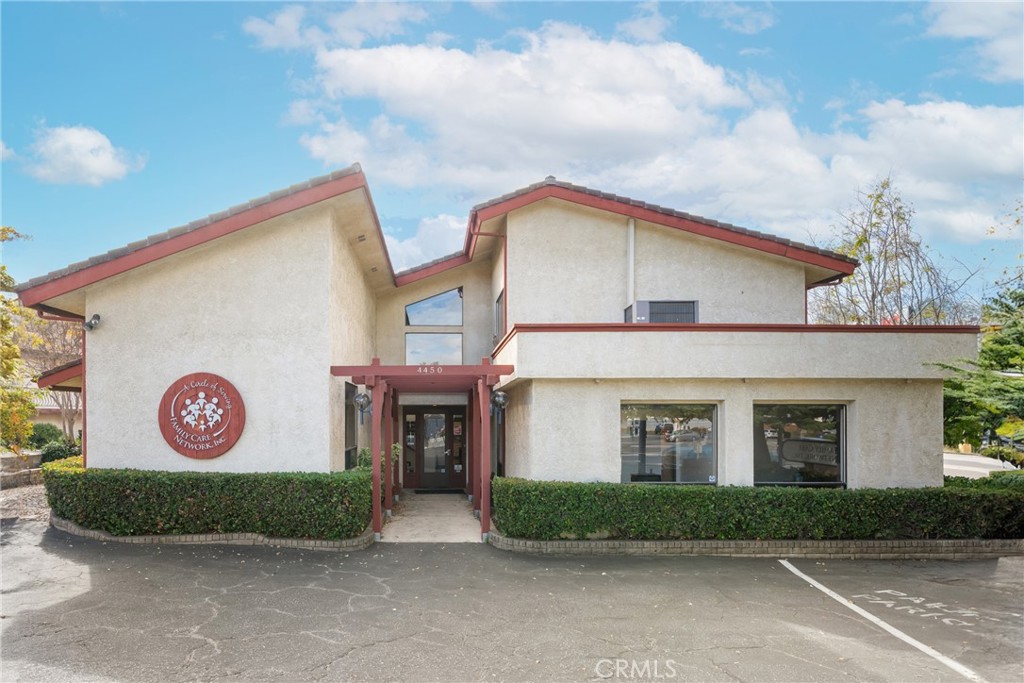 4450 El Camino Real