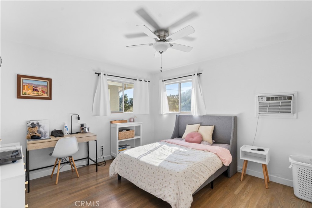 5190 & 5200 Palma Avenue