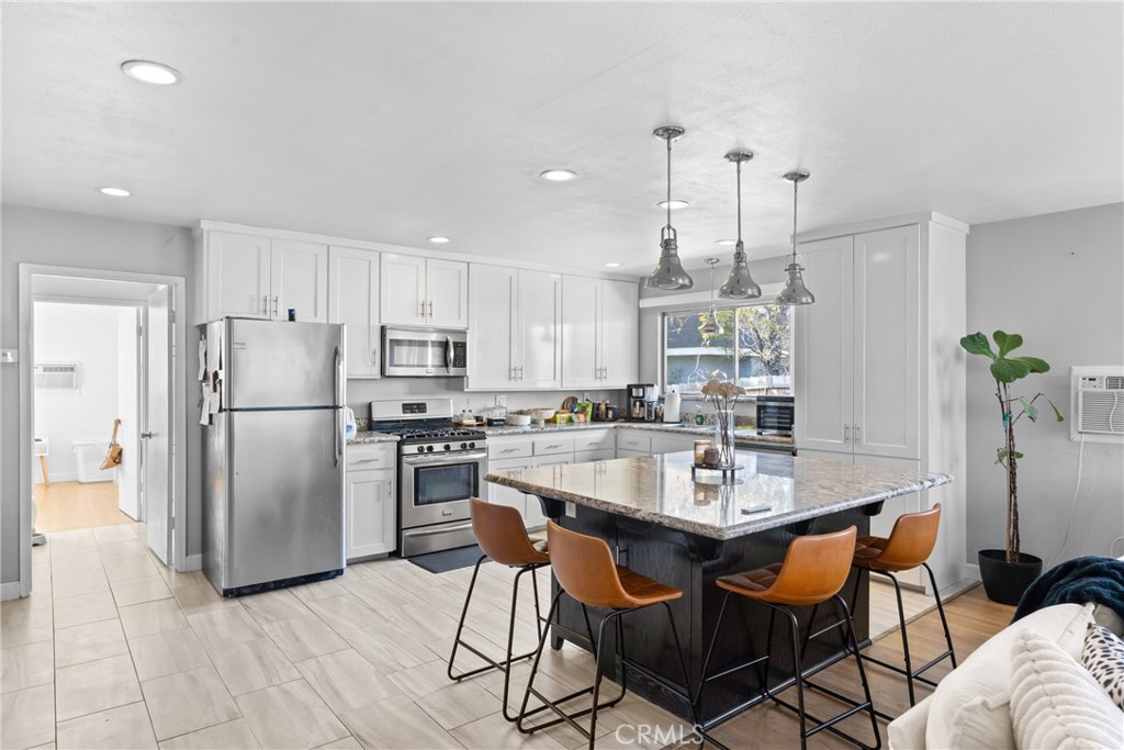 5190 & 5200 Palma Avenue