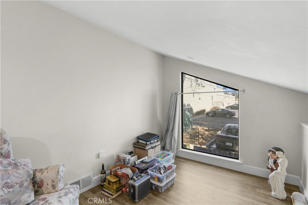 1797 Longbranch Avenue