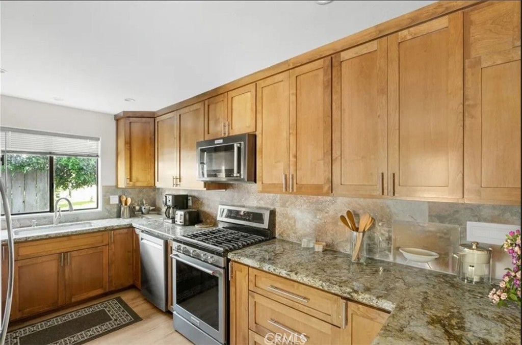 1797 Longbranch Avenue