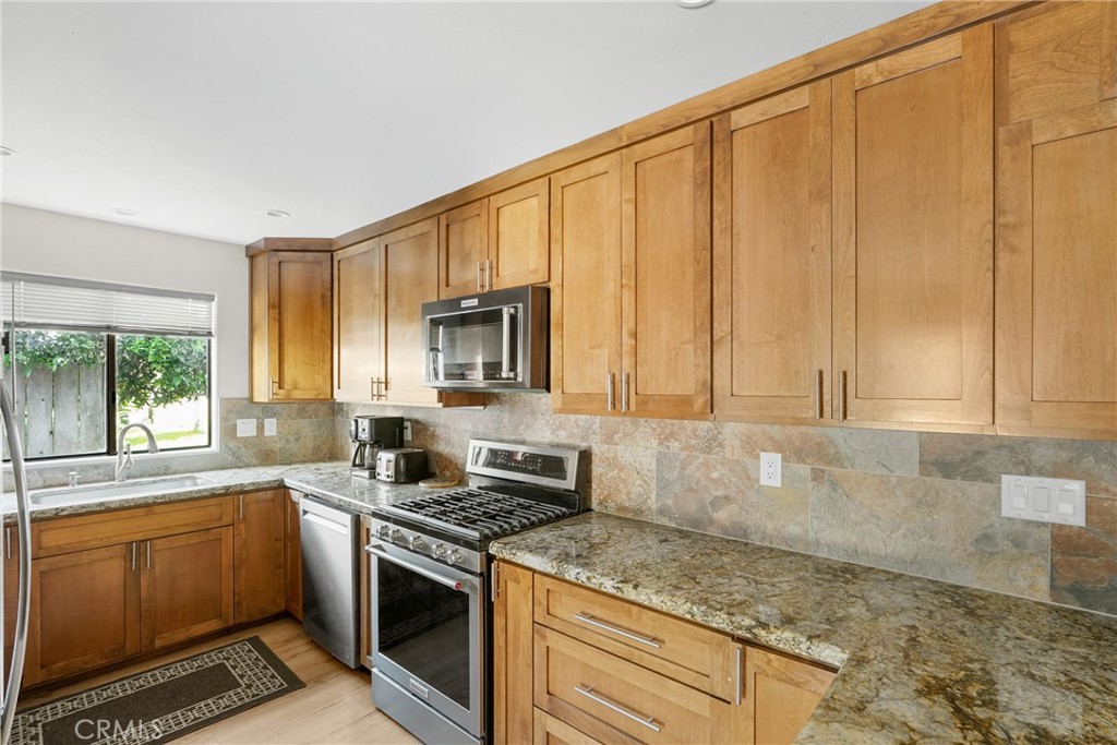 1797 Longbranch Avenue