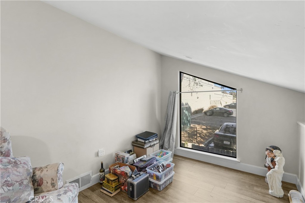 1797 Longbranch Avenue