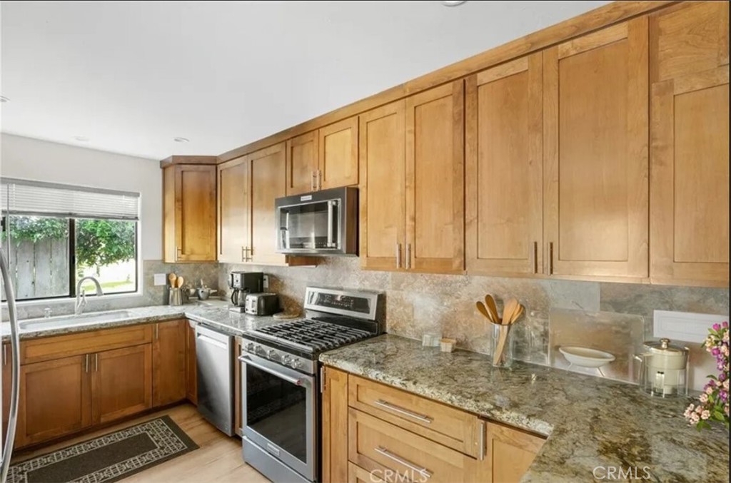 1797 Longbranch Avenue