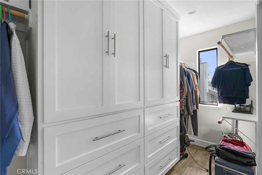 1797 Longbranch Avenue