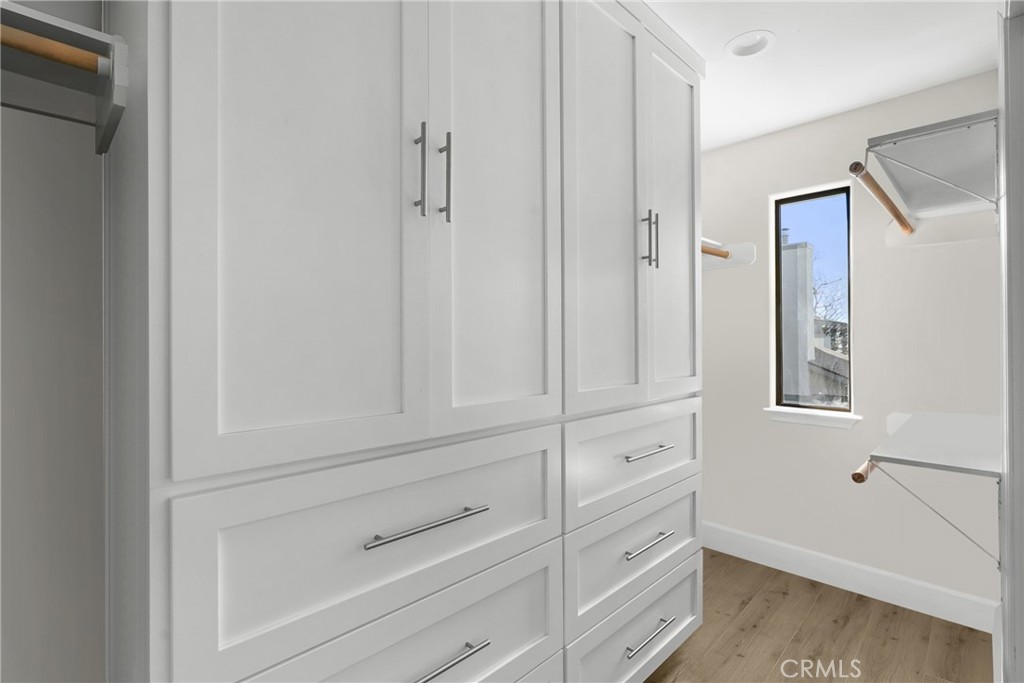 1797 Longbranch Avenue