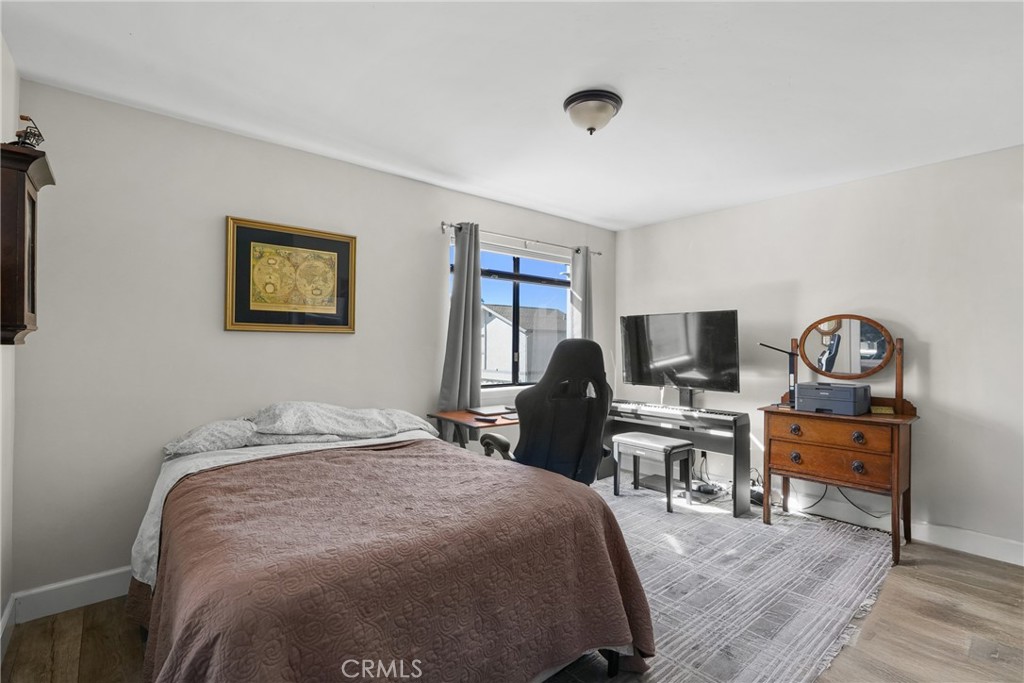 1797 Longbranch Avenue