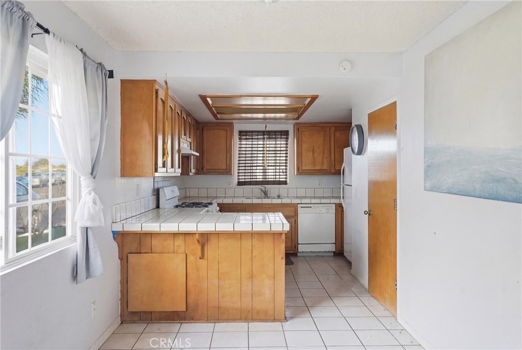 485 Degasparis Street