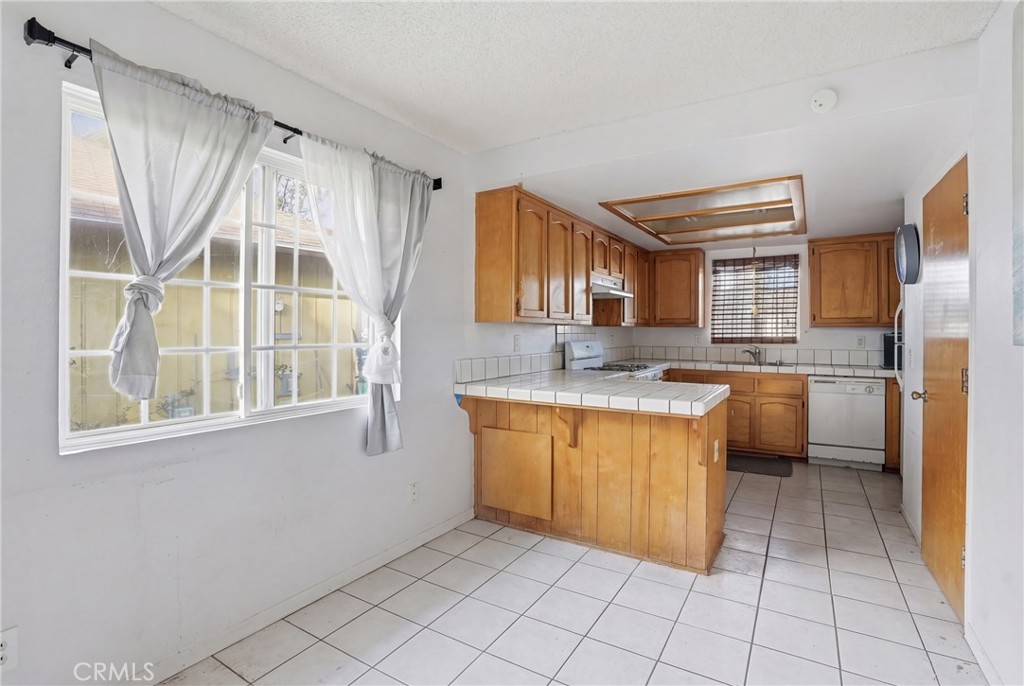 485 Degasparis Street